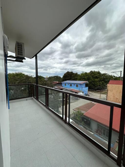 Faith Street Airbnb Apartment *