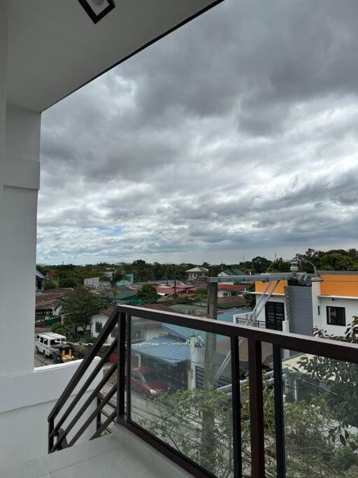 Faith Street Airbnb Apartment Plaridel (Luzon)