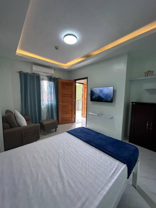 Faith Street Airbnb * Plaridel (Luzon)